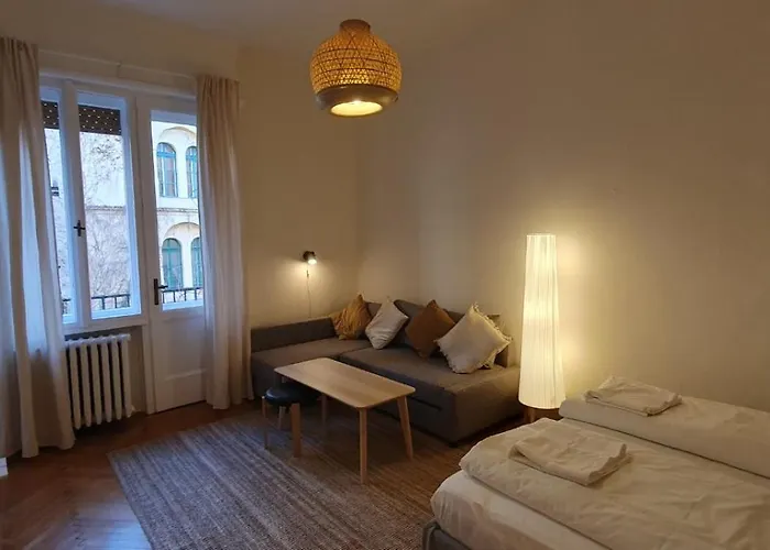 Somogyi Apartment With Balcony